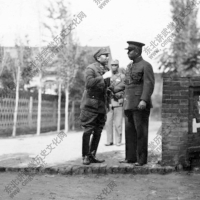 1936年西北剿匪总司令部副总司令张学良与西安绥靖公署主...